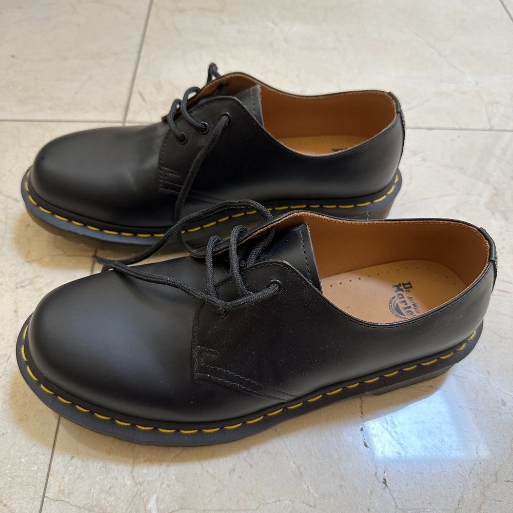 US Mens 8- Dr. Martens 1461 Smooth Leather Oxford Shoe